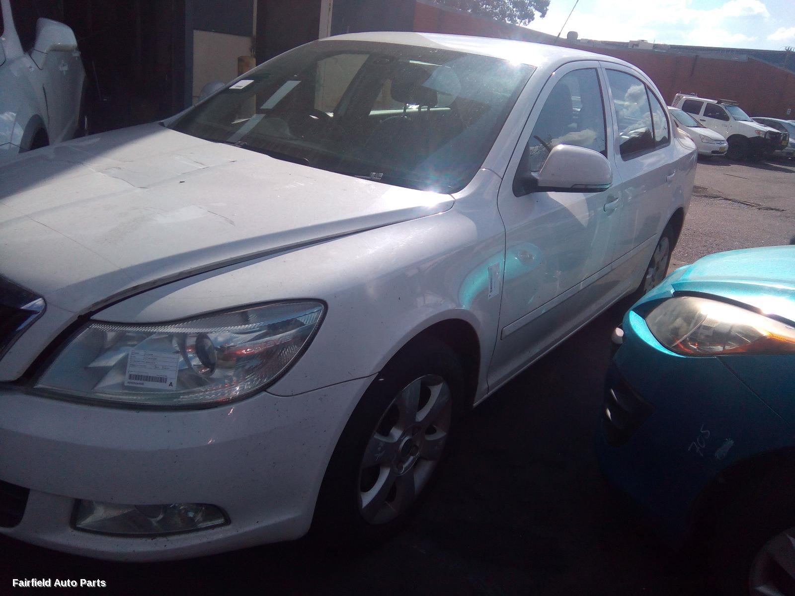 2010 Skoda Octavia Right Taillight