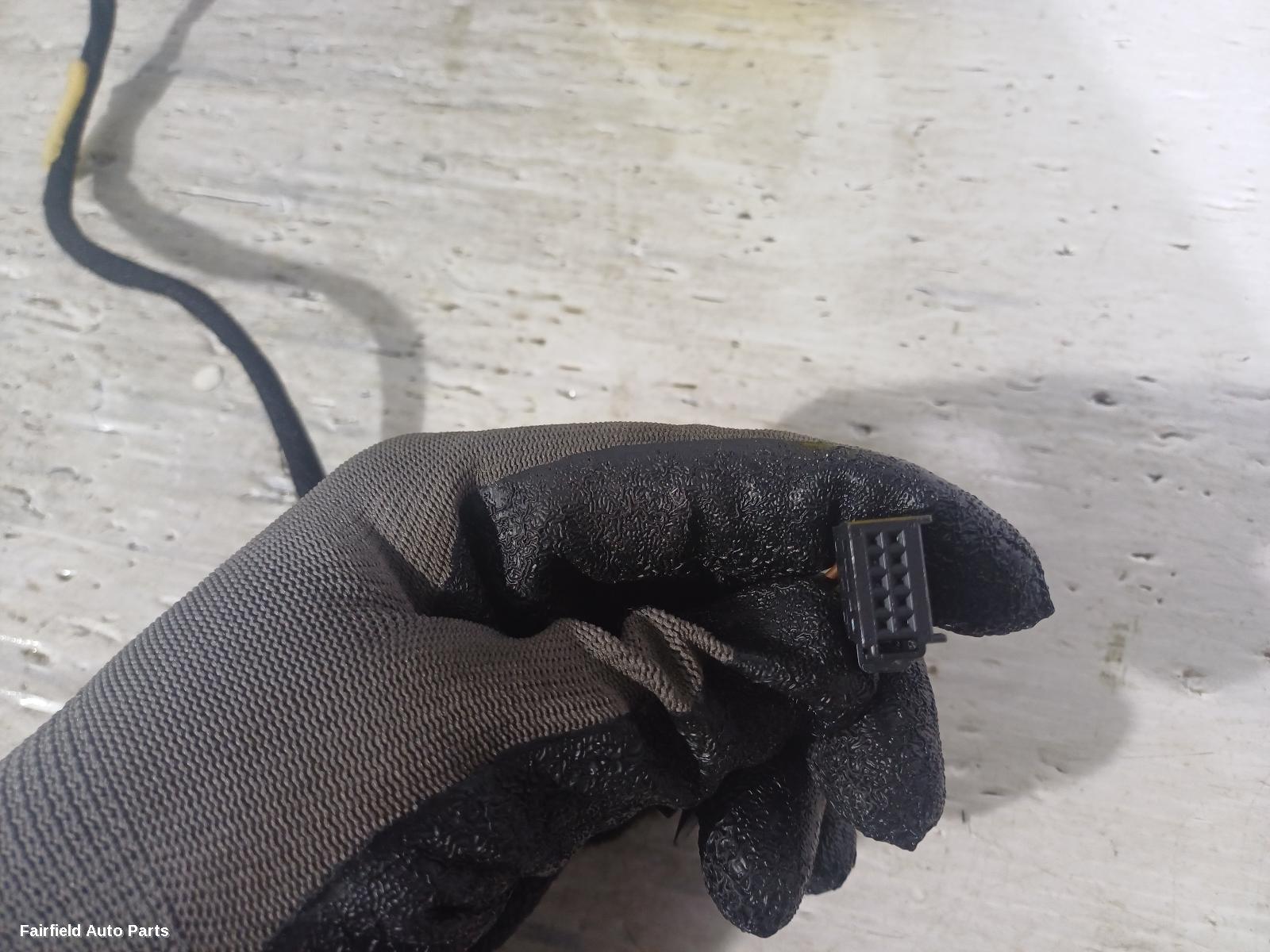 2010-2014 Volkswagen Polo Right Door Mirror