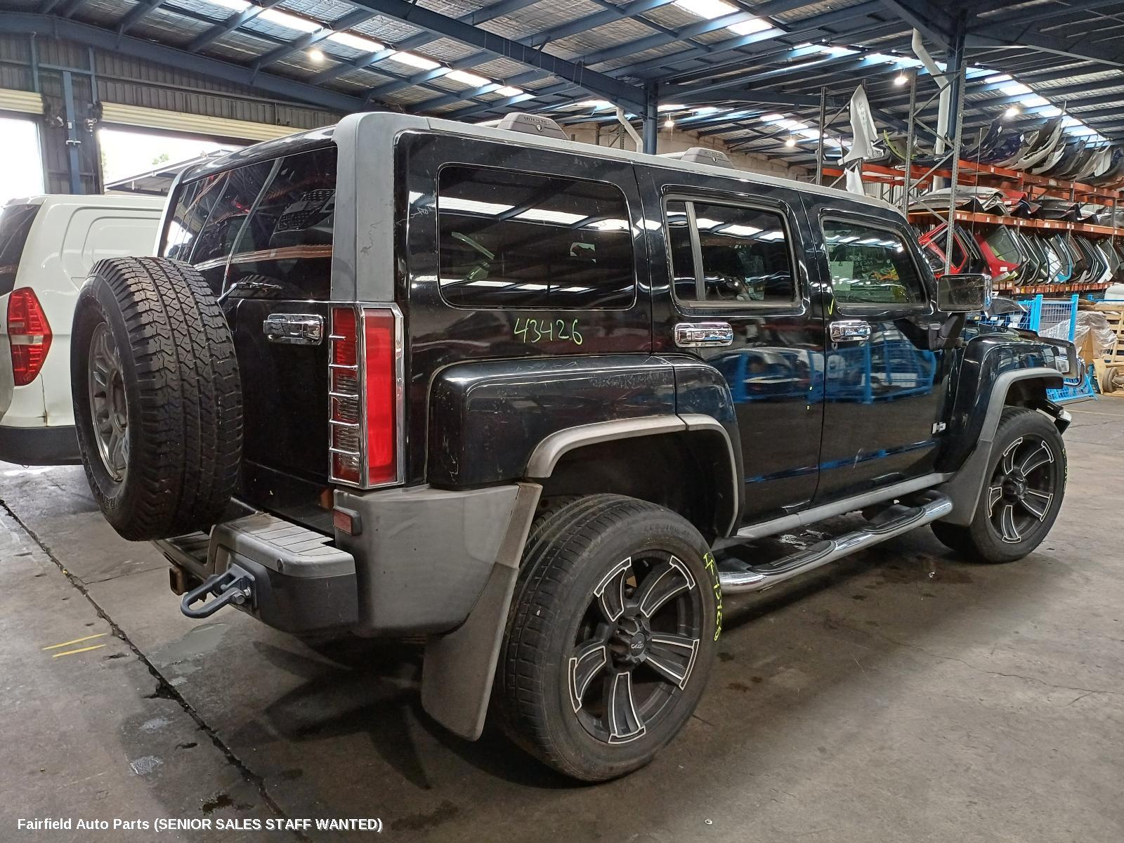 2008 Hummer H3 Left Taillight