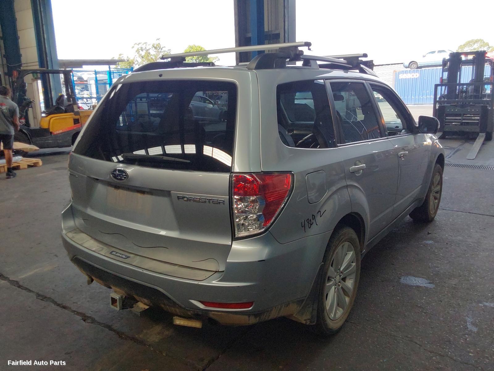 2012 Subaru Forester Left Guard