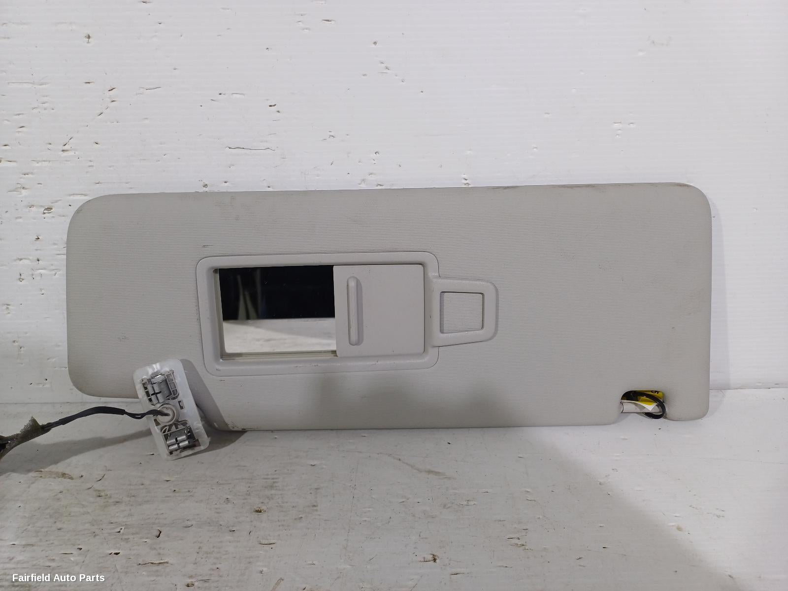 2016-2024 Volkswagen Tiguan Sunvisor