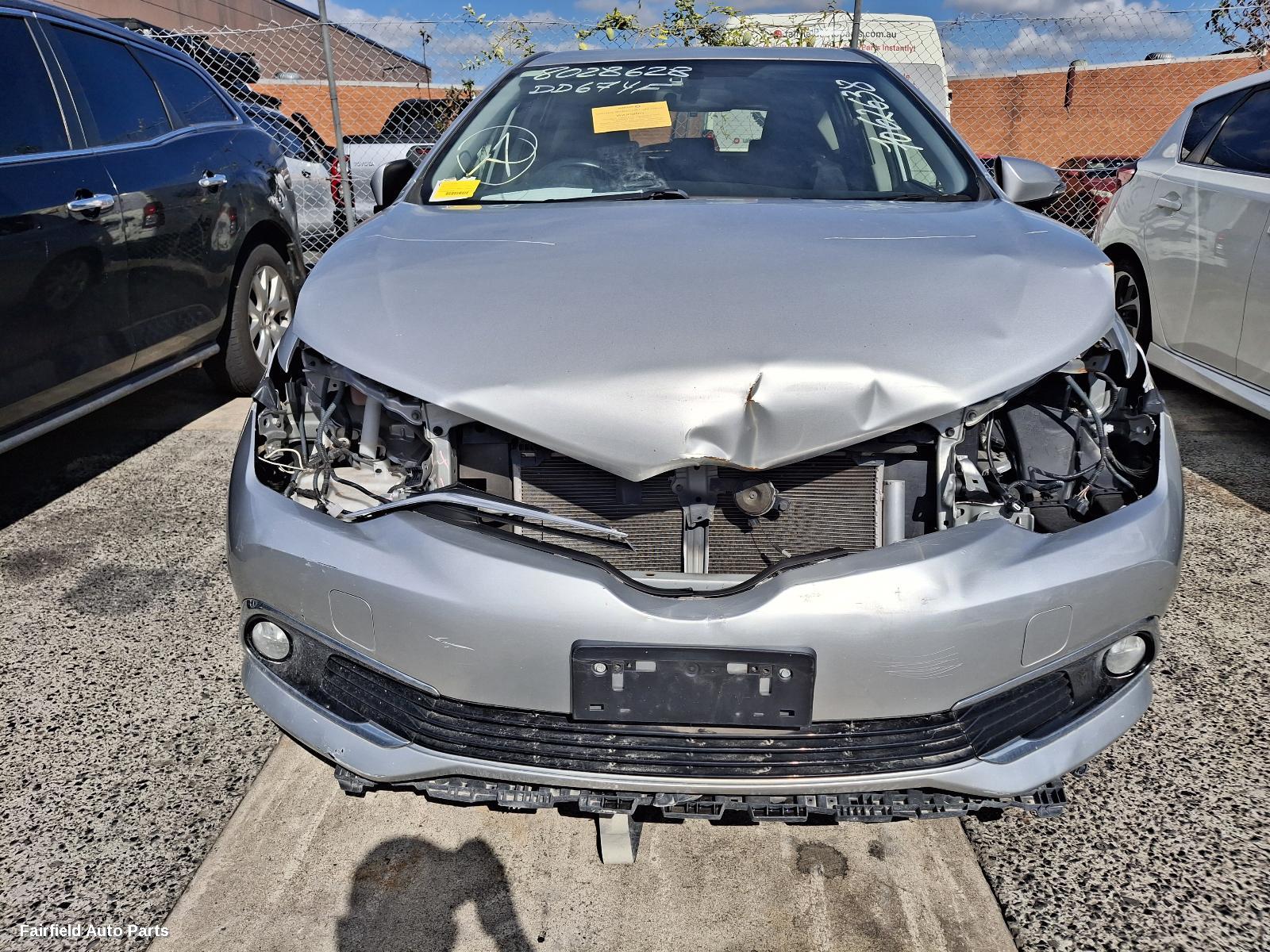 2015 Toyota Corolla Right Taillight