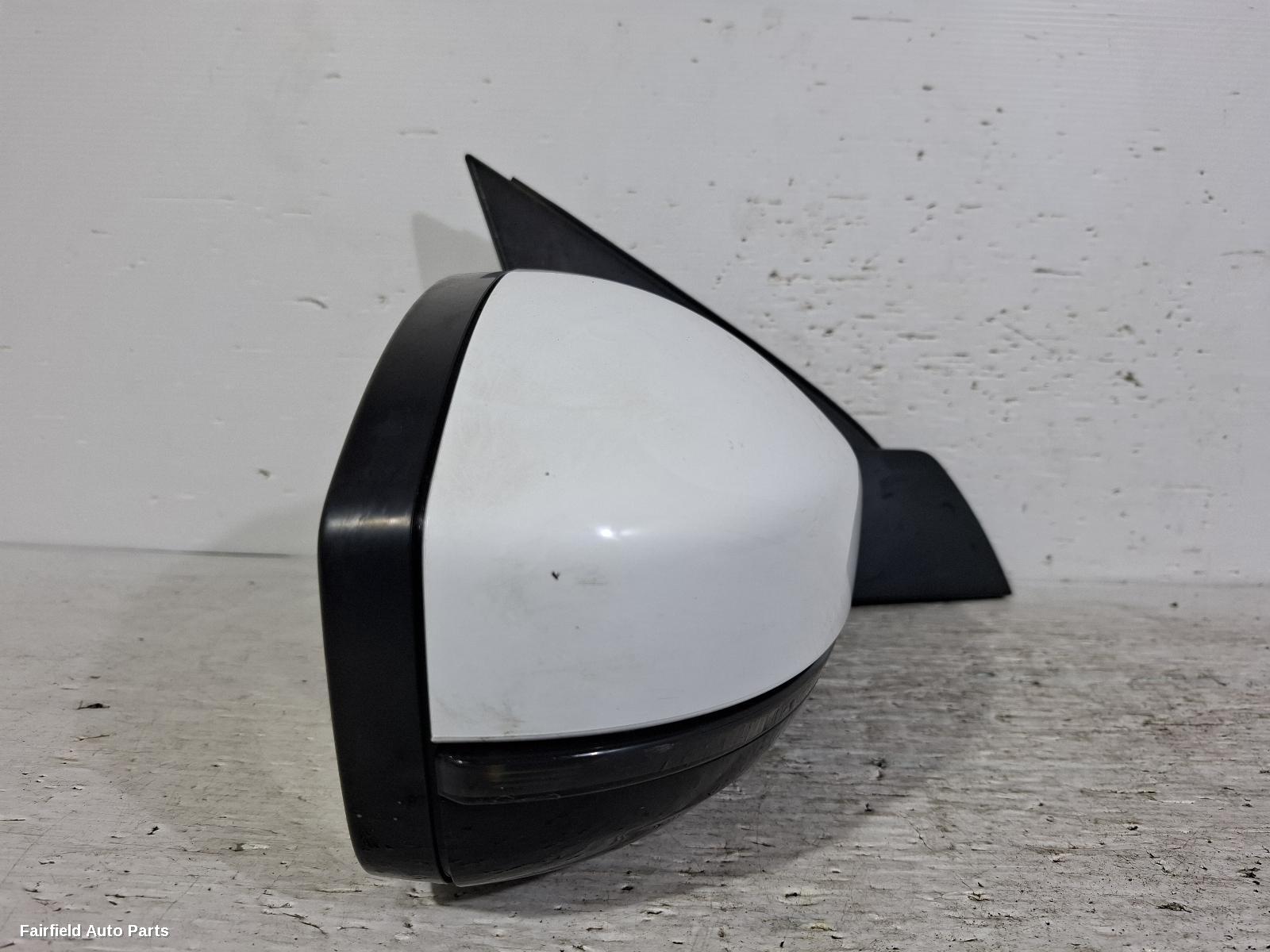 2015-2019 Land Rover Discovery Sport Right Door Mirror