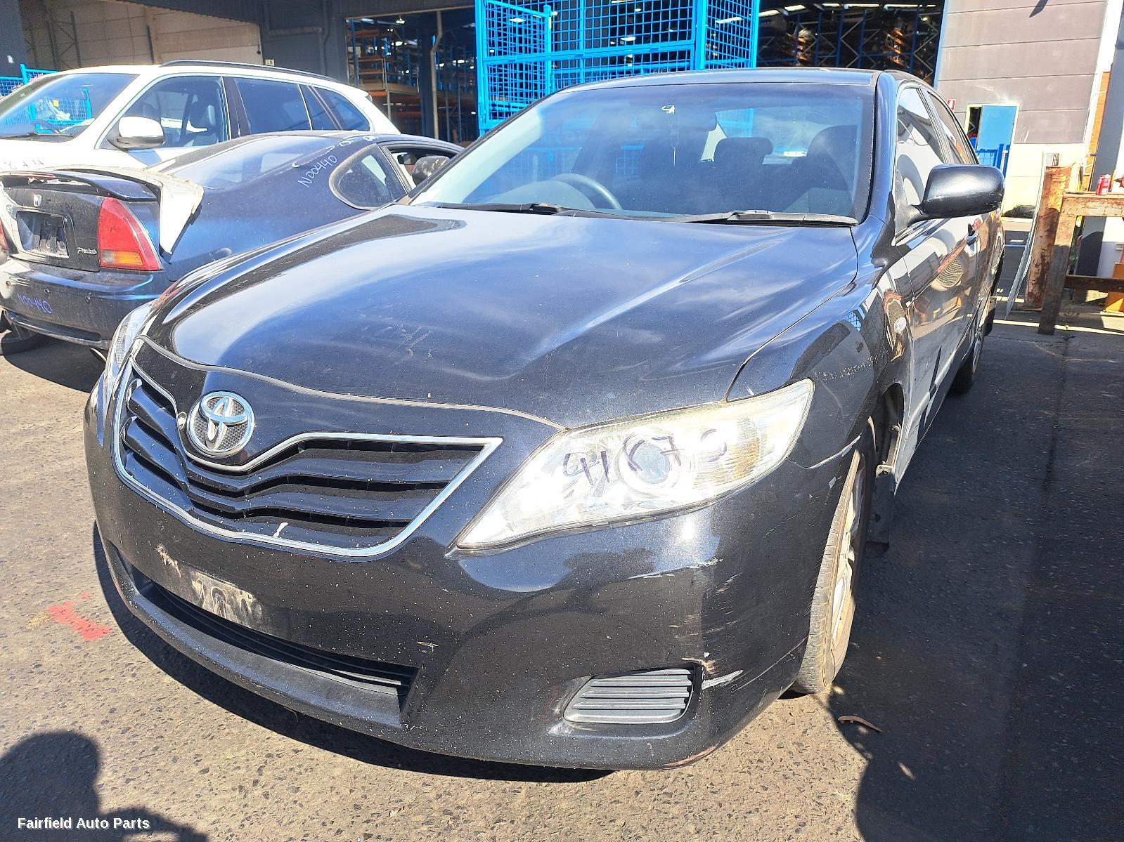 2009-2011 Toyota Camry Rear Garnish
