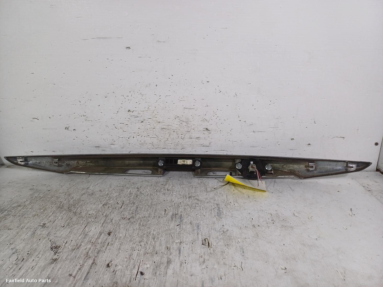 2014-2016 Toyota Yaris Rear Garnish