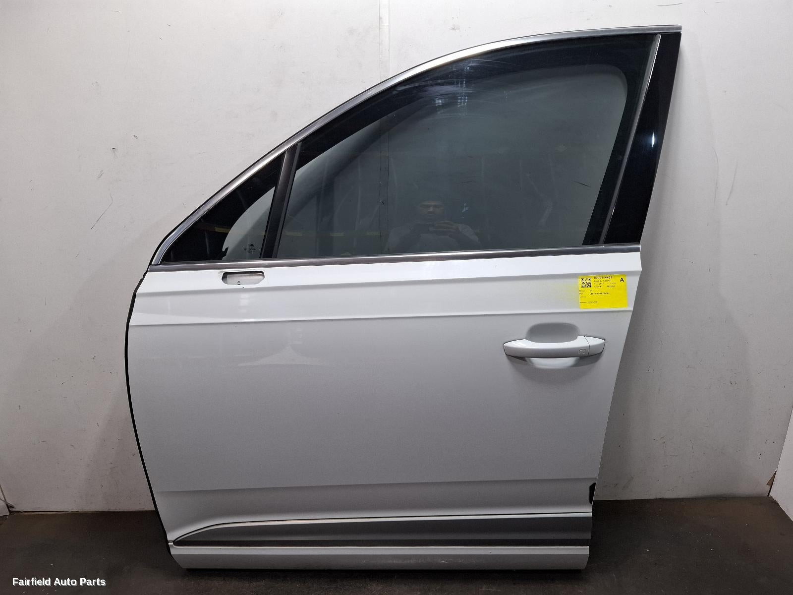 2015-2020 Audi Q7 Left Front Door