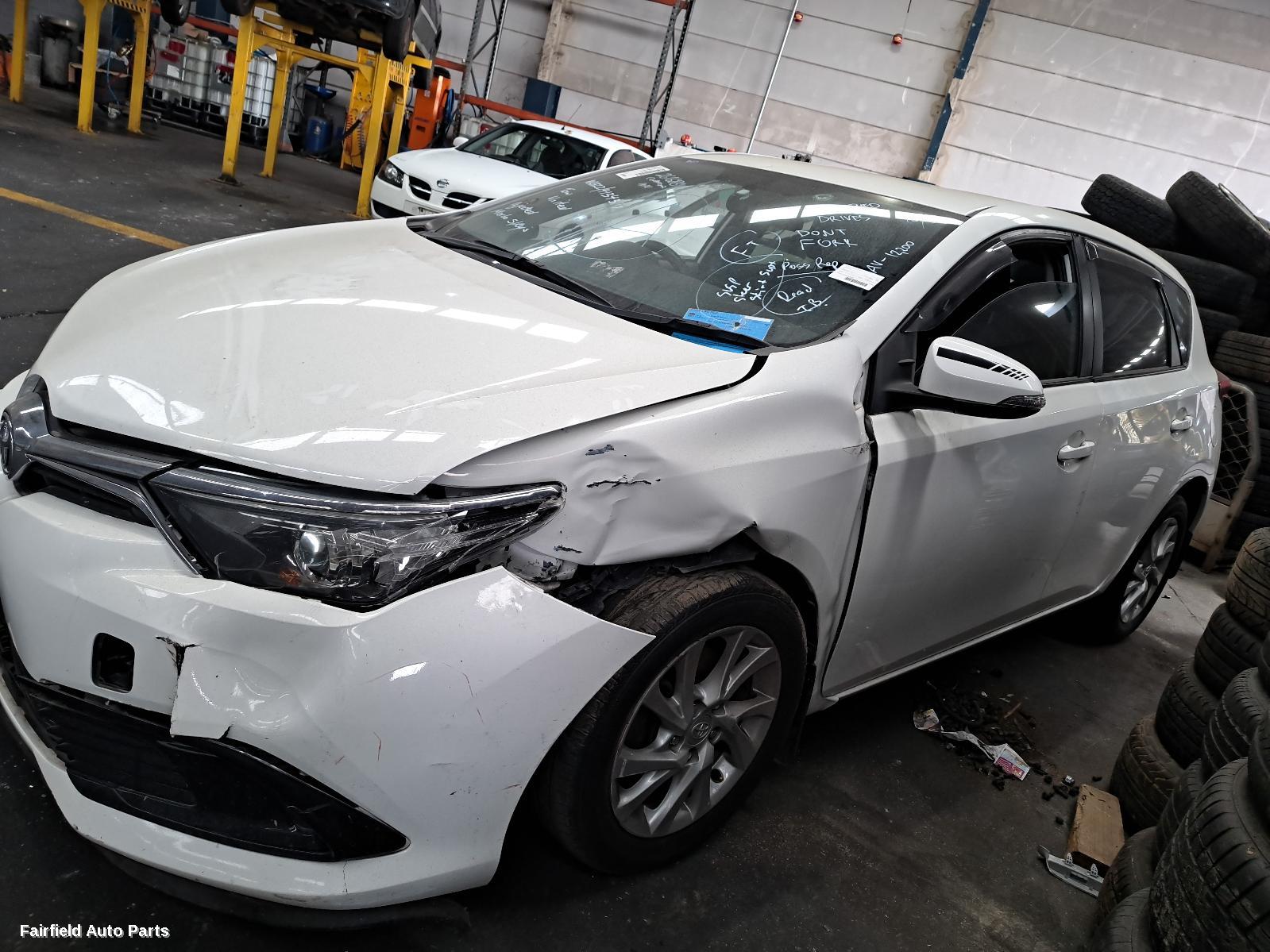 2015-2018 Toyota Corolla Radio Cd Dvd Sat Tv