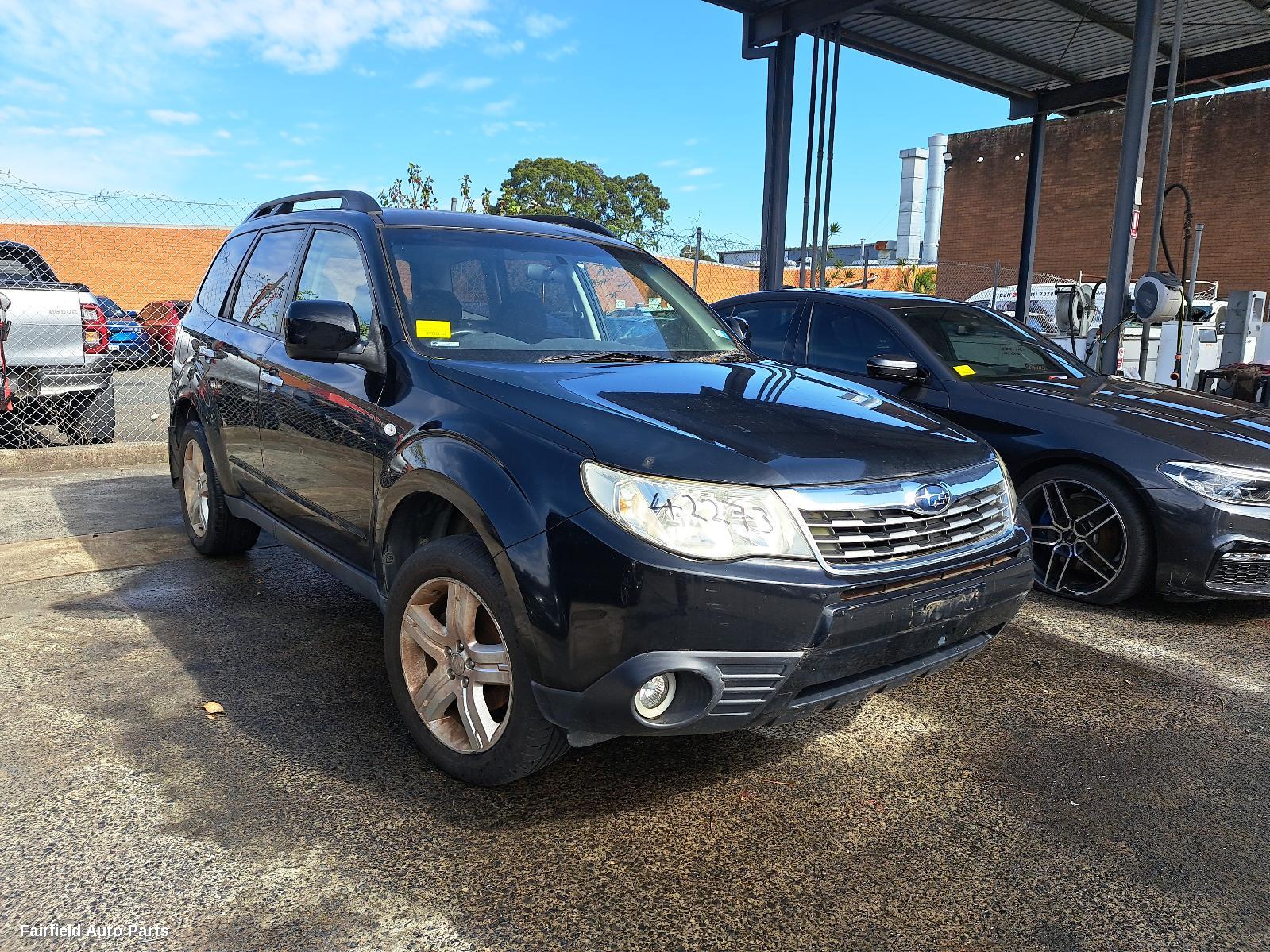 2009 Subaru Forester Left Guard