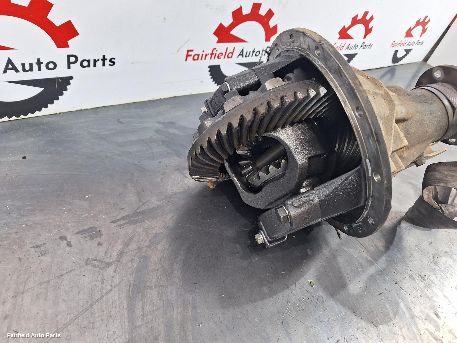2015-2018 Mitsubishi Triton Differential Centre