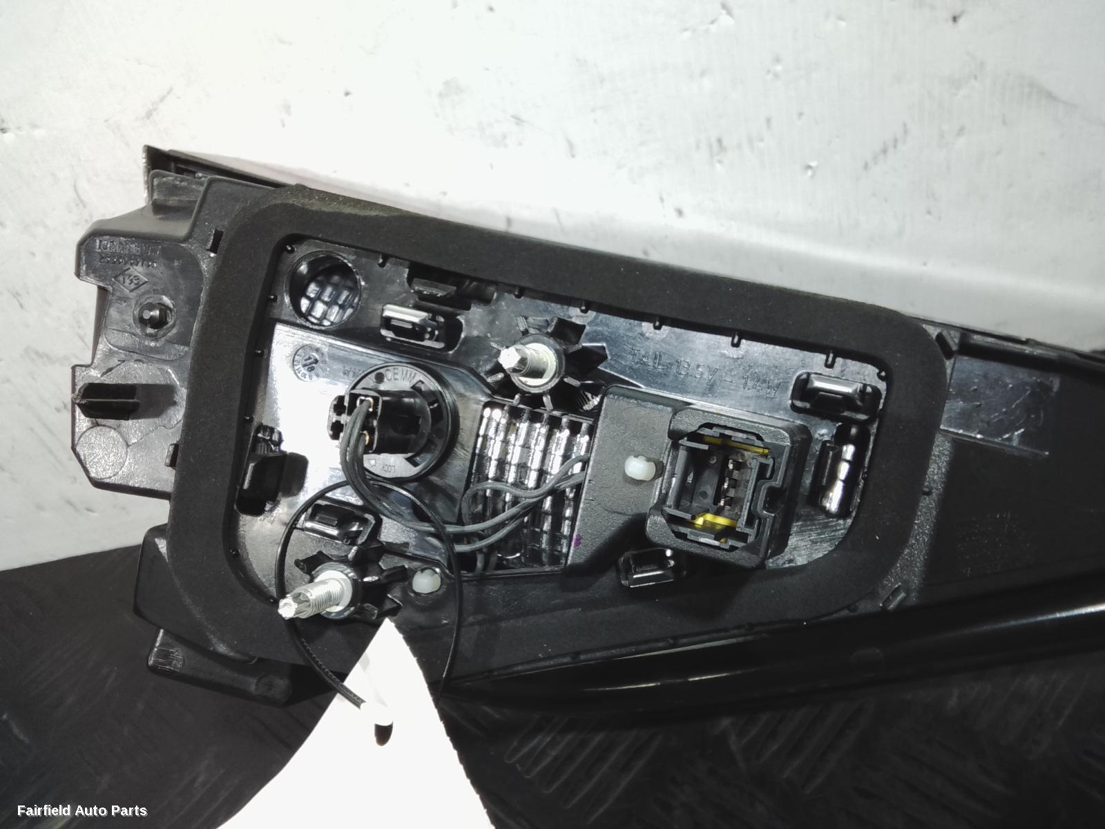 2018-2020 Renault Megane Rear Garnish