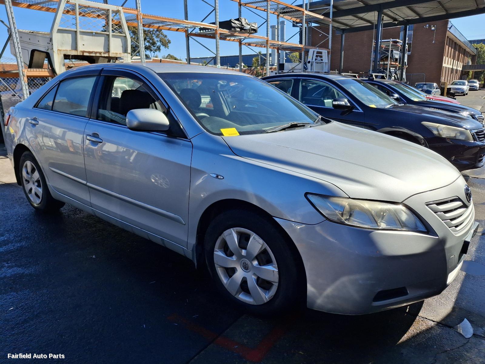2007 Toyota Camry Right Front Door
