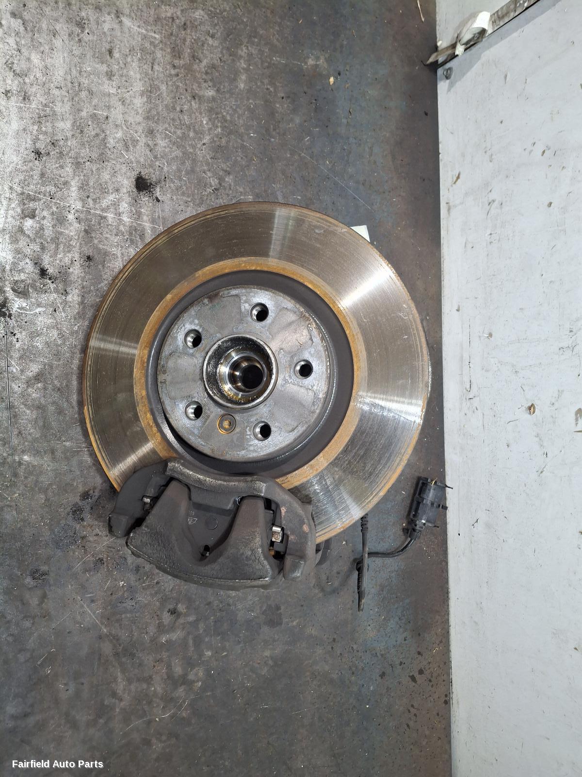 2017-2023 Mini Countryman Right Front Hub Assembly