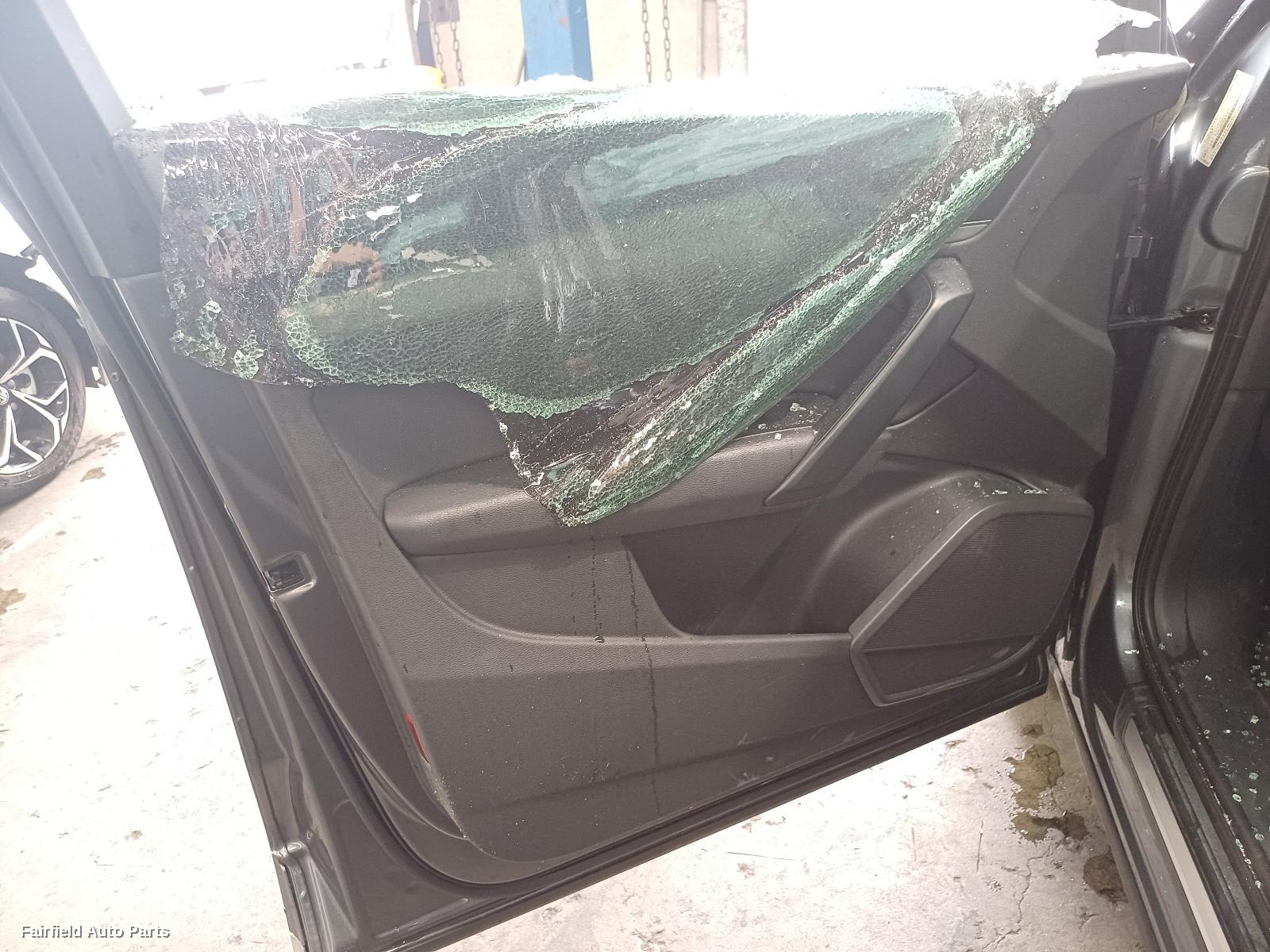 2017 Audi Q5 R Bar Bracket Reinfo