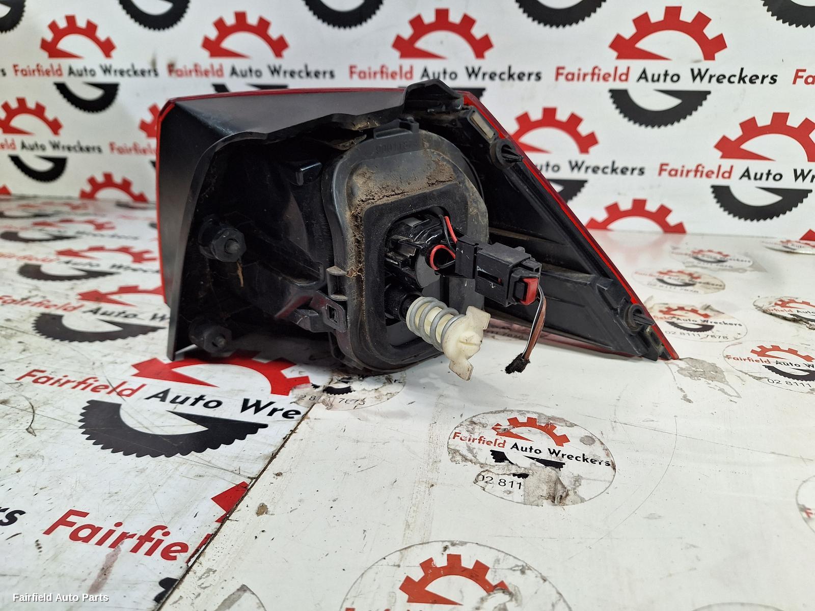 2017 Volkswagen Golf Left Taillight