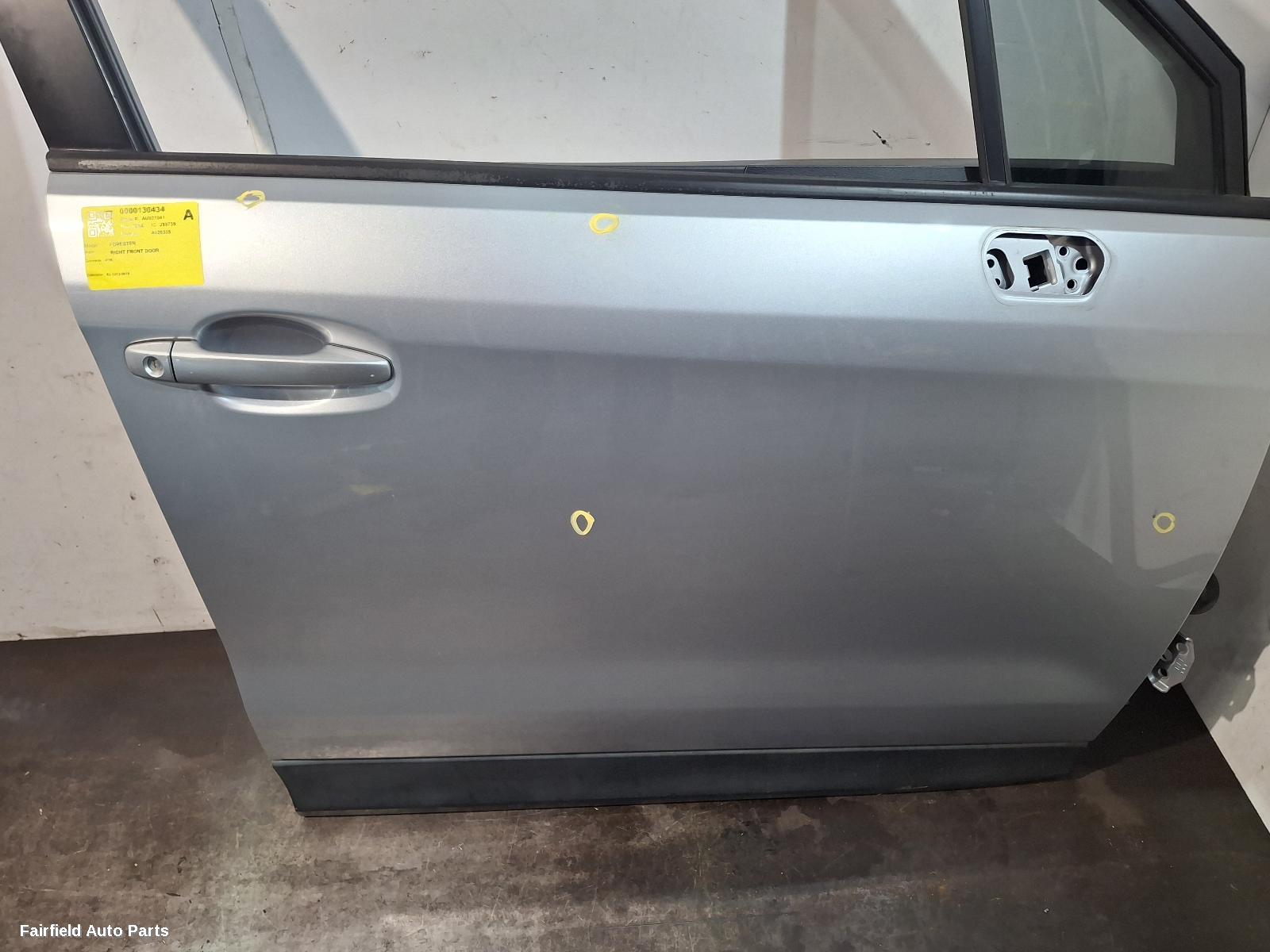 2012-2018 Subaru Forester Right Front Door