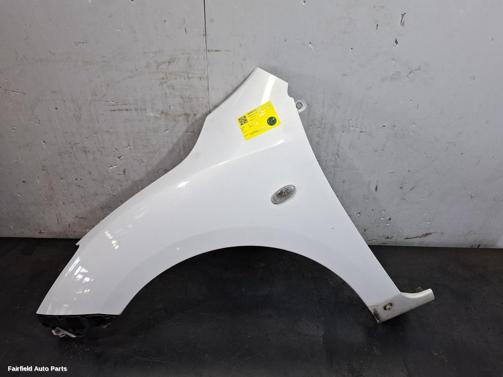 2009-2013 Mazda 3 Left Guard