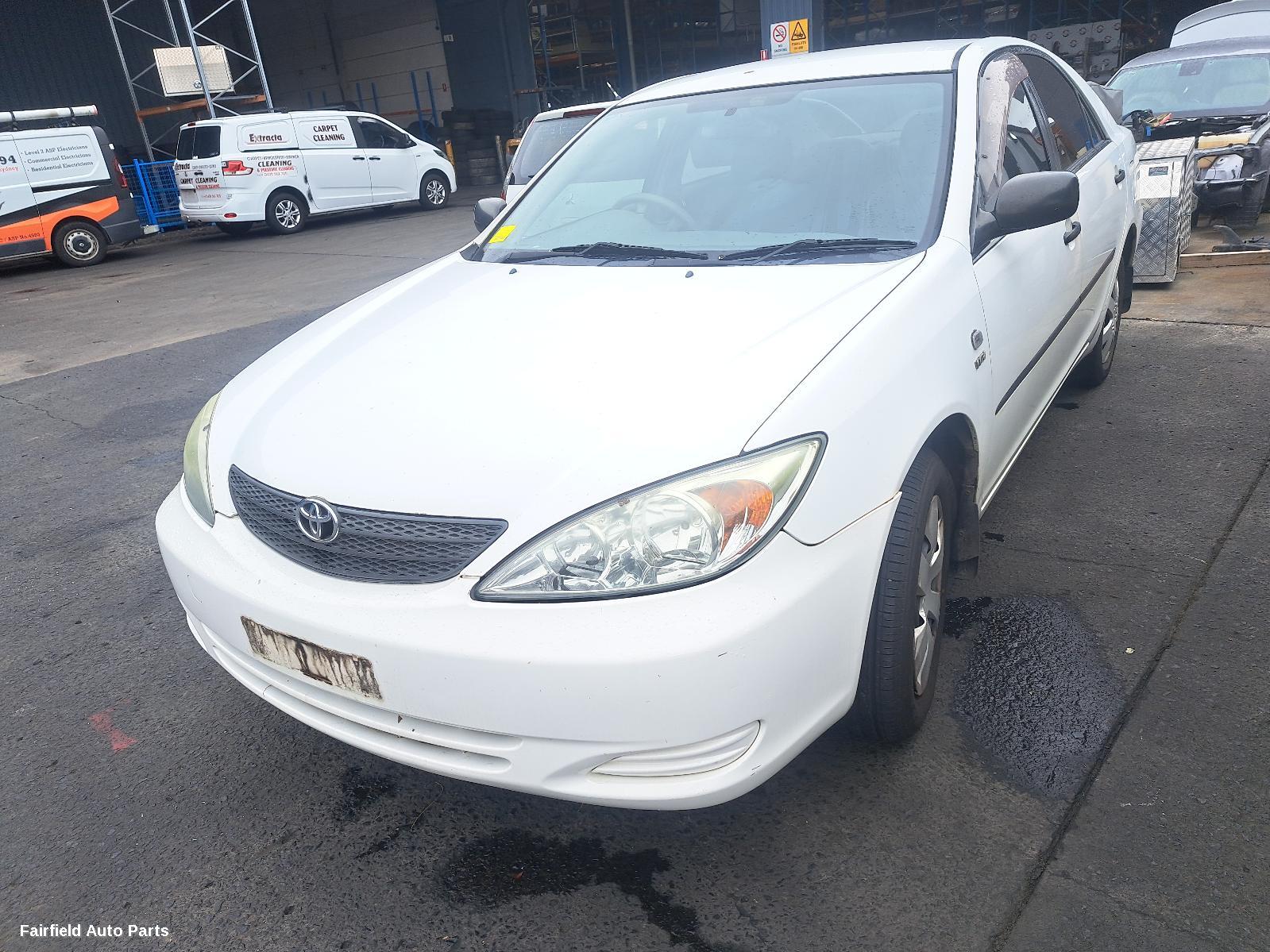 2003 Toyota Camry Right Headlamp