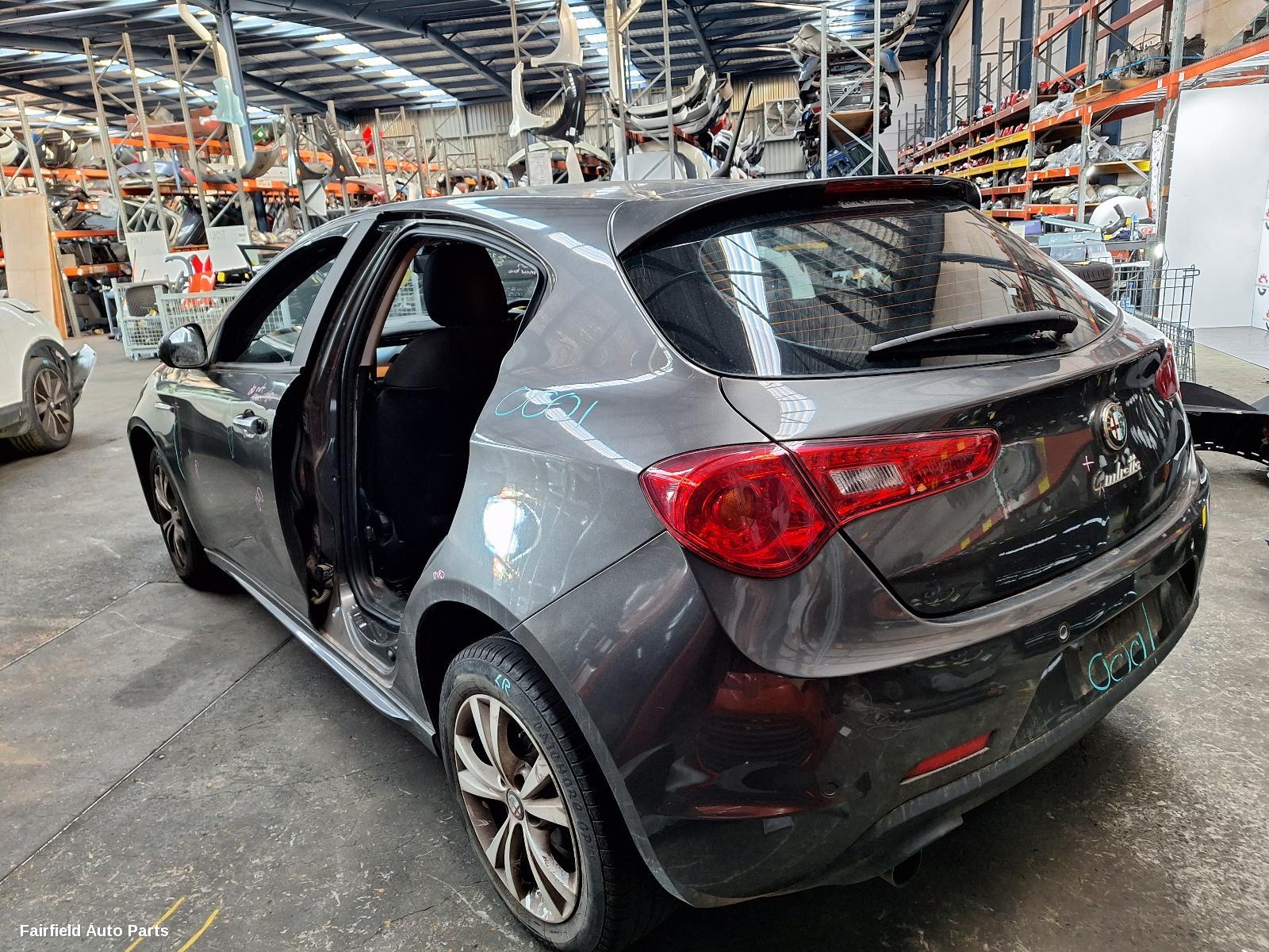 2014 Alfa Romeo Giulietta Air Cleaner Box