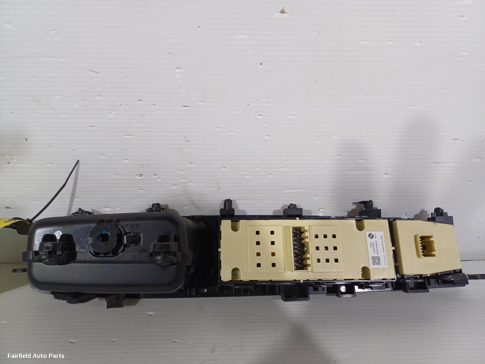 2020-2026 Hyundai I30 Pwr Dr Wind Switch