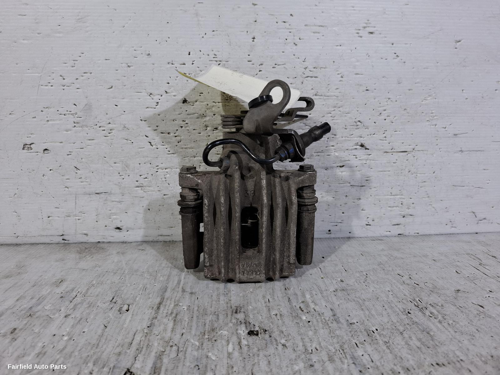 2008-2016 Volkswagen Golf Caliper