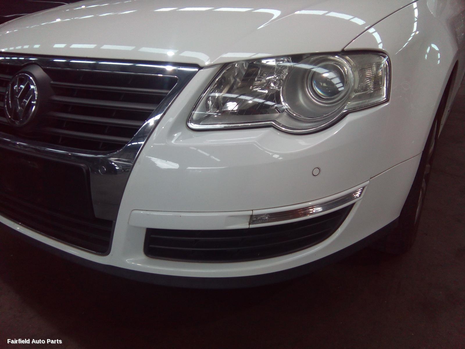 2006-2010 Volkswagen Passat Left Front Door