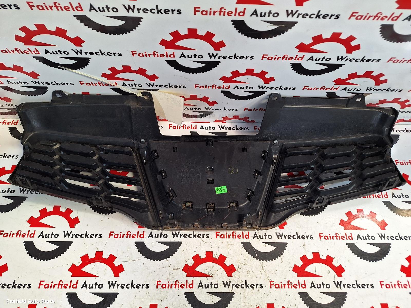 2011 Nissan Dualis Grille