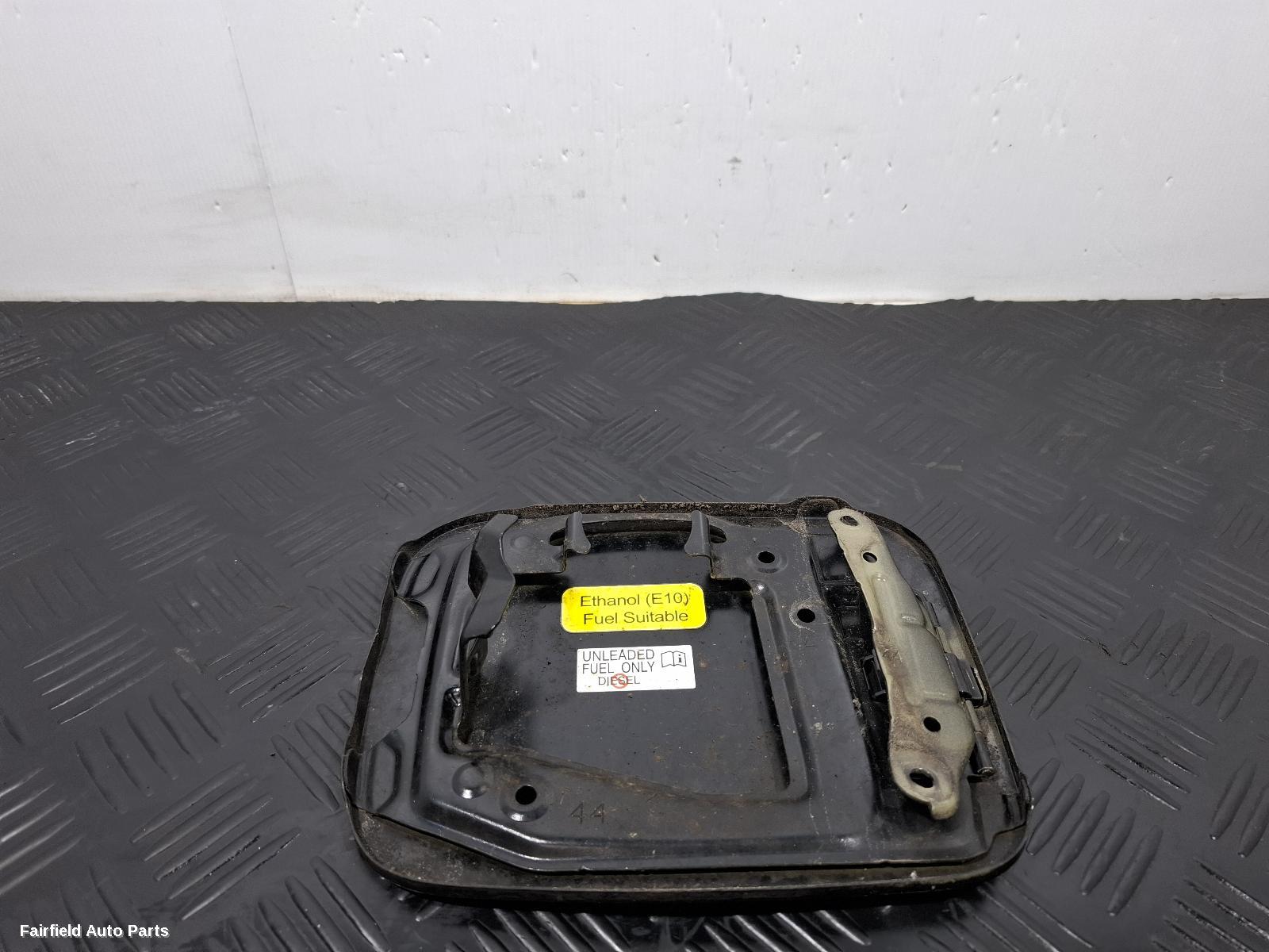 2013-2021 Toyota Kluger Fuel Door Filler