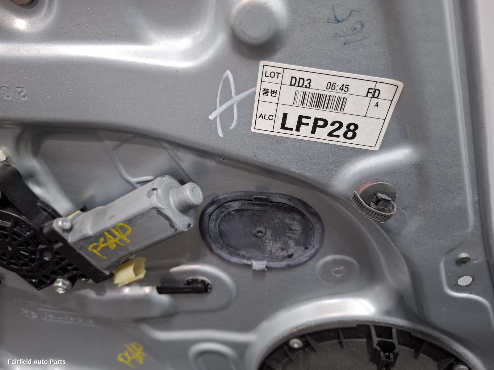 2007-2012 Hyundai I30 Left Front Window Reg Motor