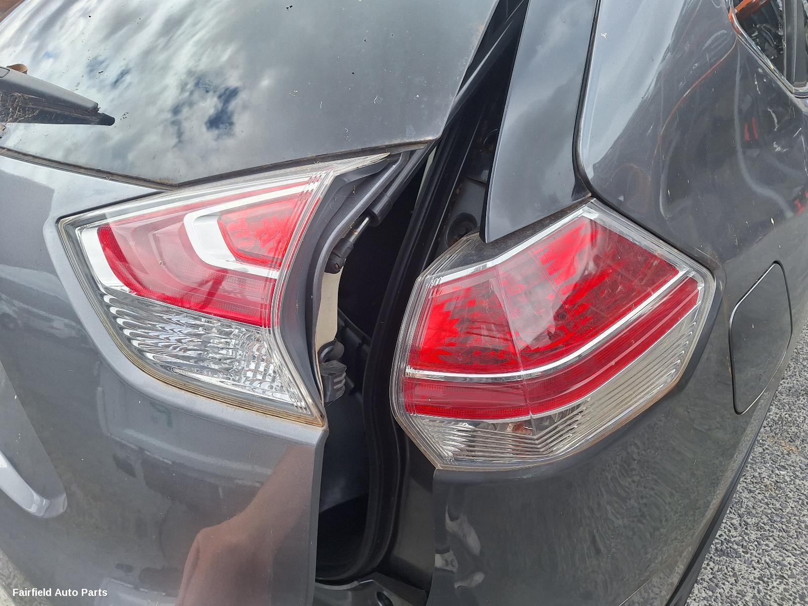 2016 Nissan Xtrail Right Door Mirror