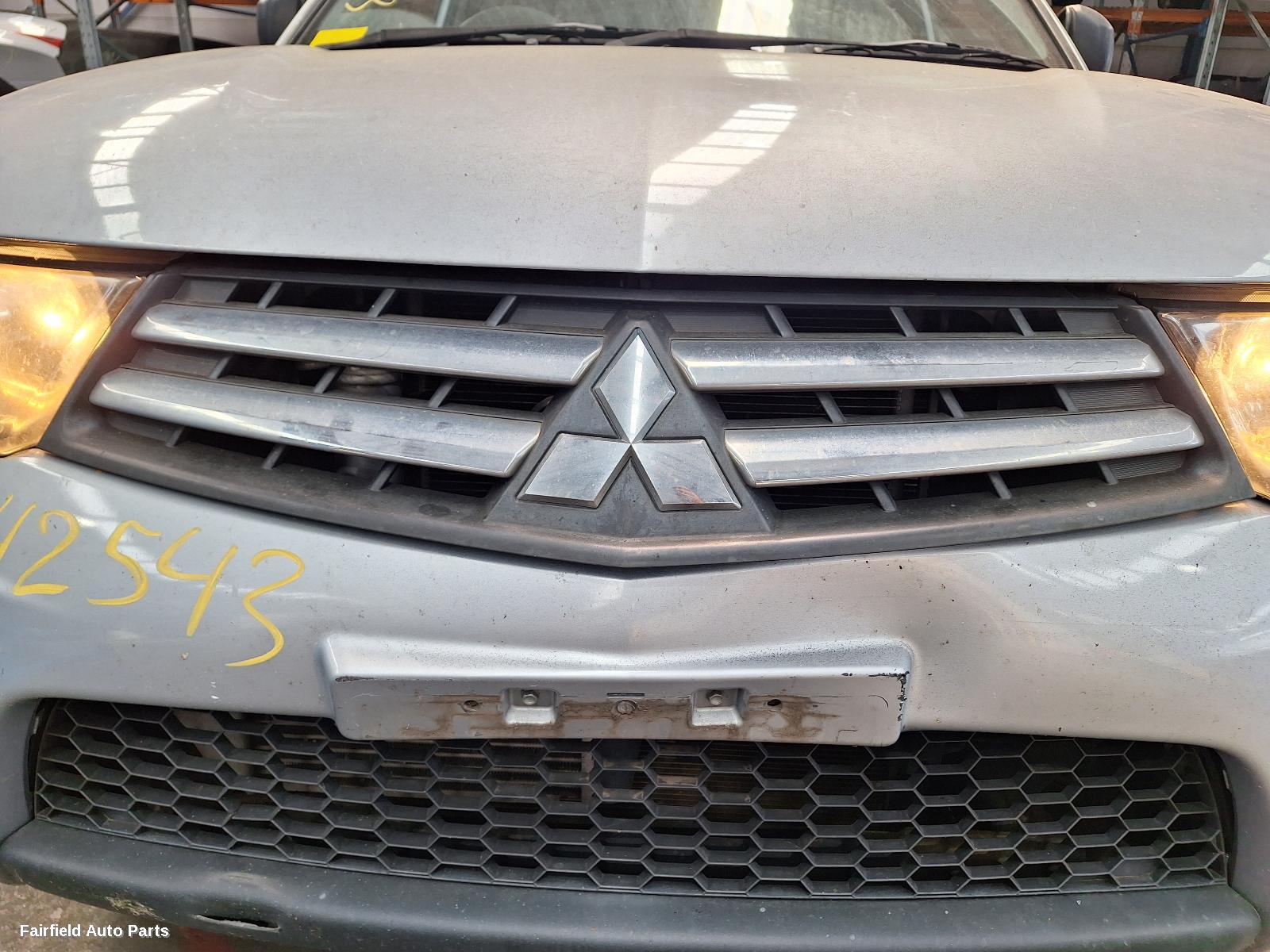 2015 Mitsubishi Triton Right Front Strut