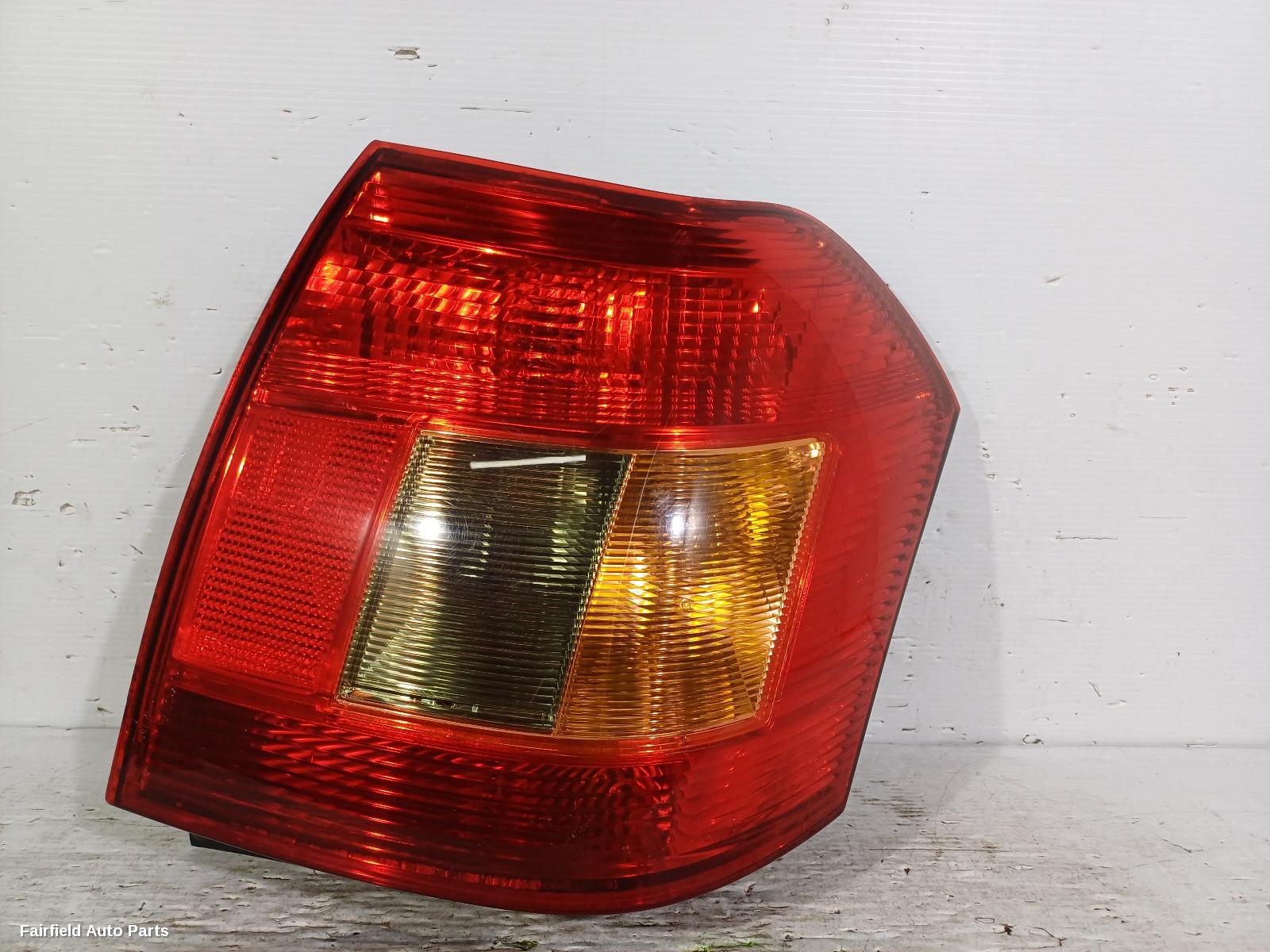 2003-2004 Toyota Corolla Left Taillight