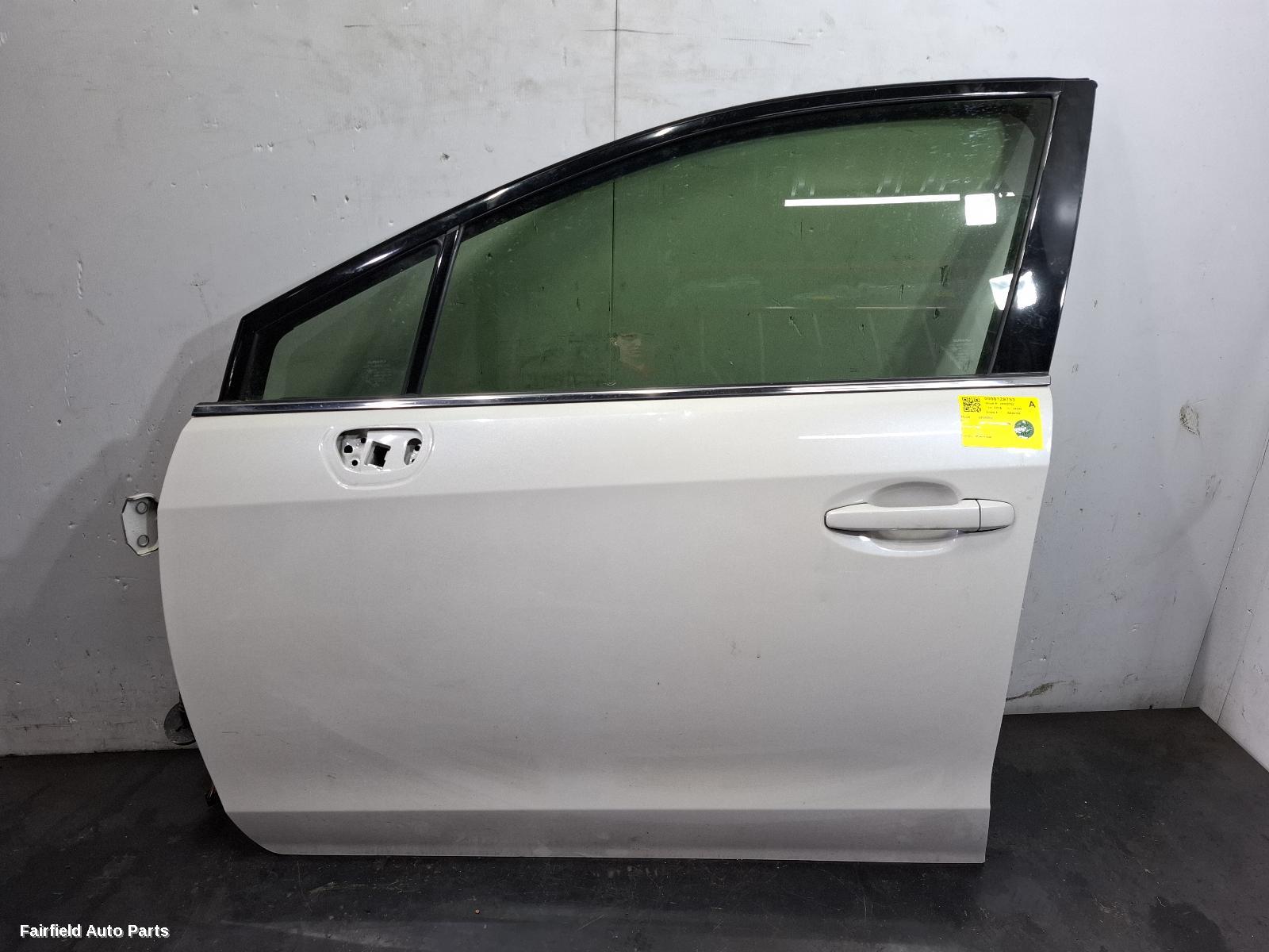 2016-2020 Subaru Levorg Left Front Door