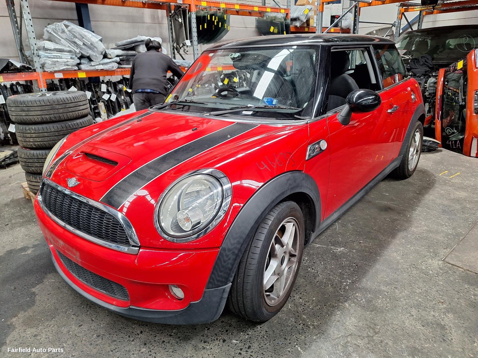 2008 Mini Cooper Left Taillight