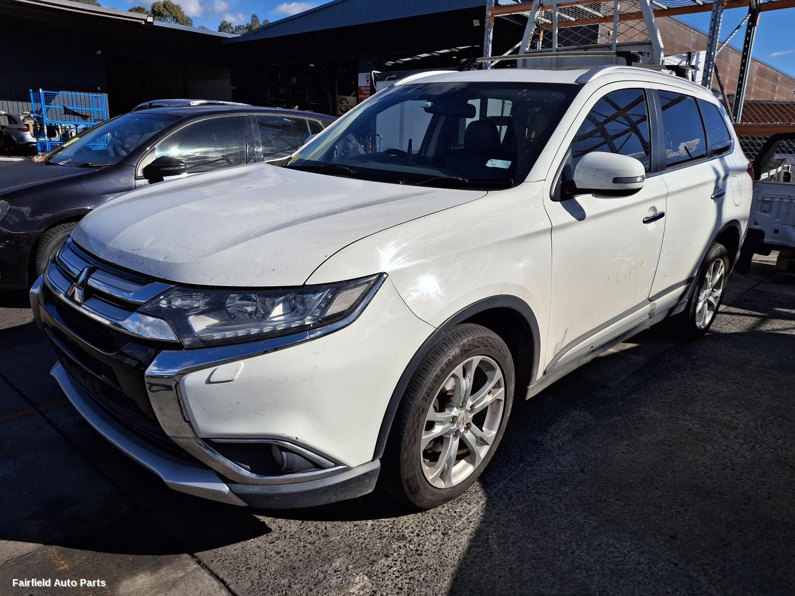 2015 Mitsubishi Outlander Left Headlamp