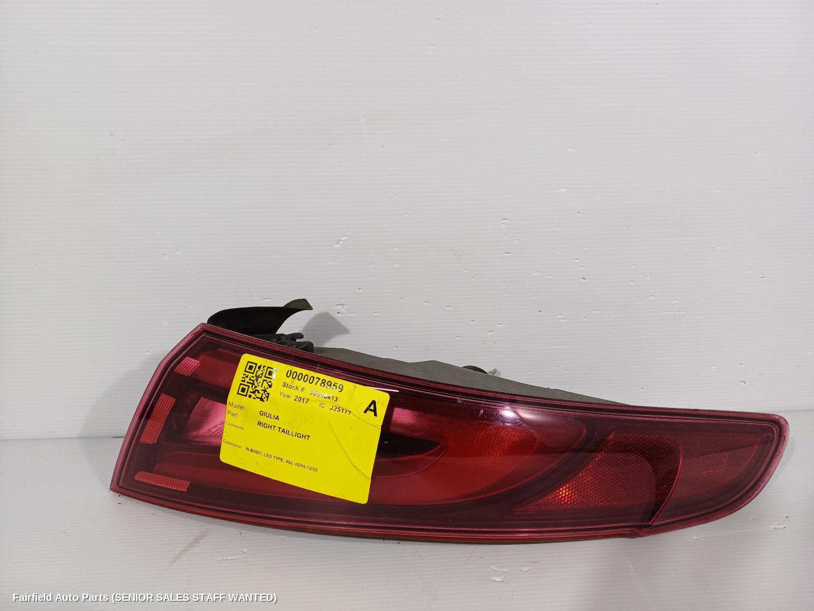 2017 Alfa Romeo Giulia Right Taillight