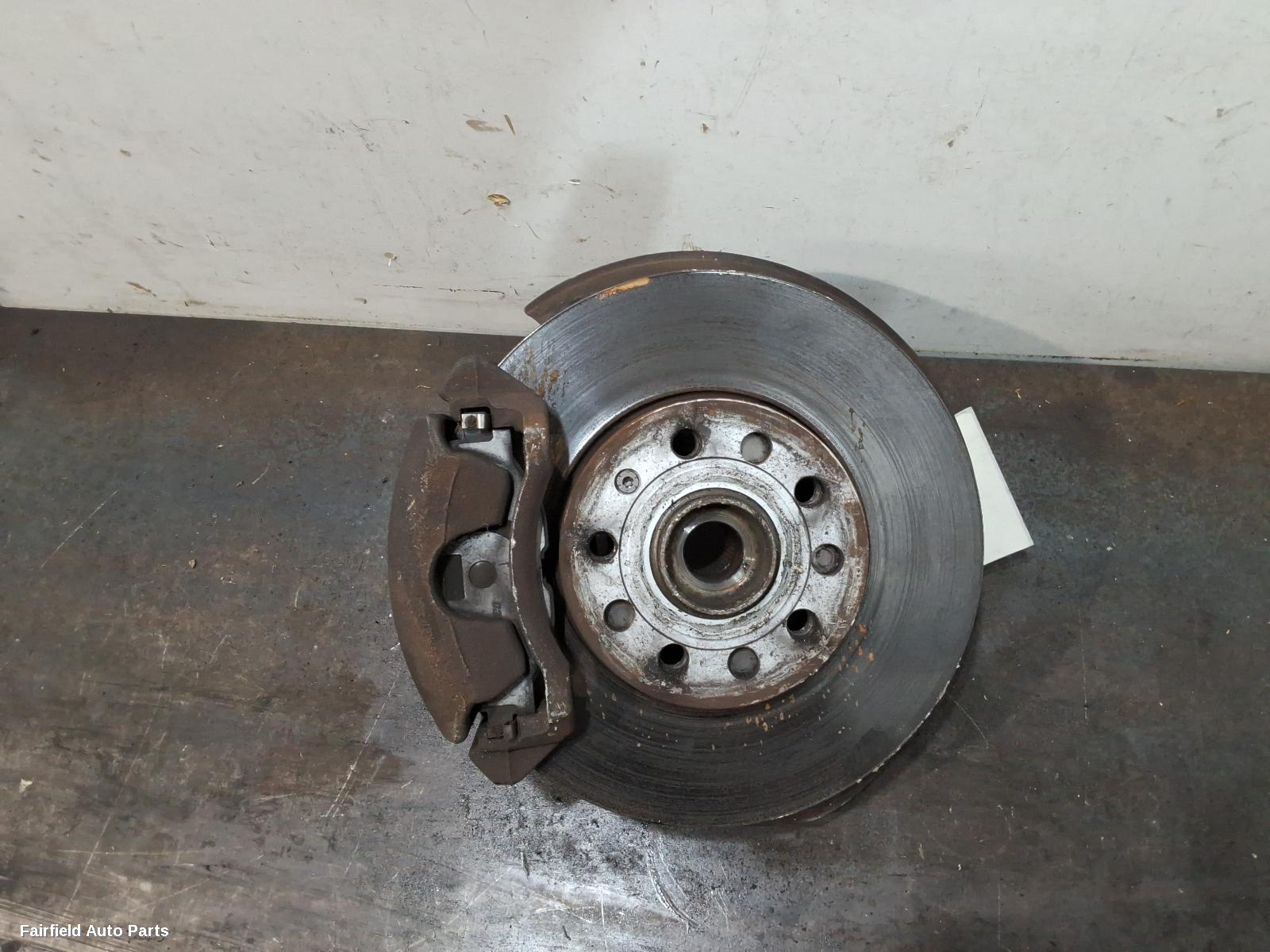 2015-2021 Volkswagen Caddy Left Front Hub Assembly