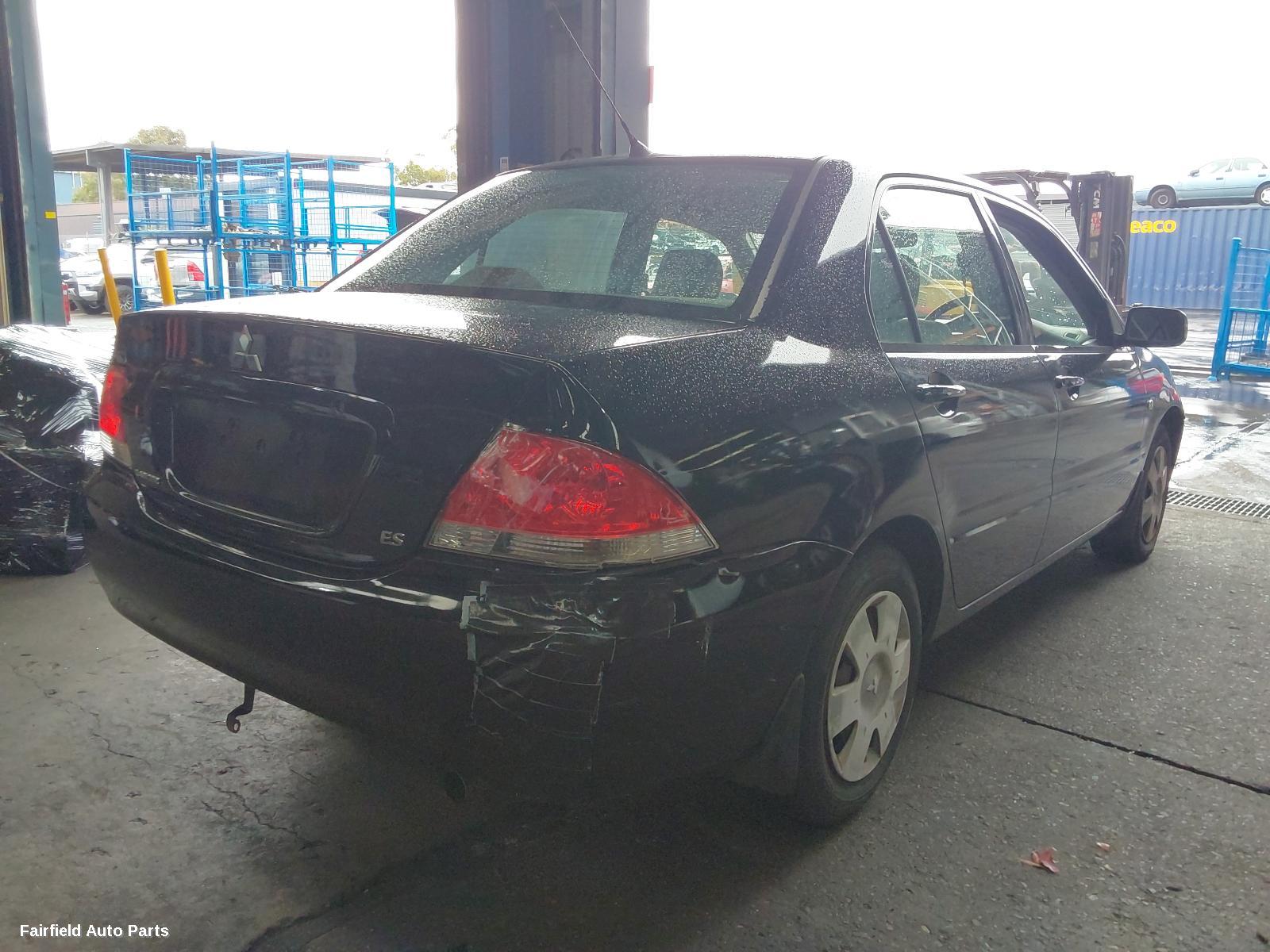 2005 Mitsubishi Lancer Left Guard