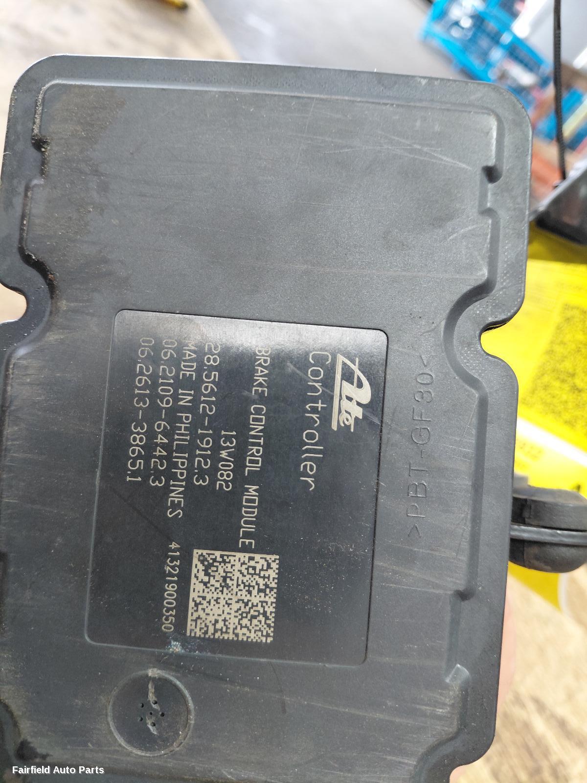 2009-2013 Mazda 3 Abs Pump Modulator