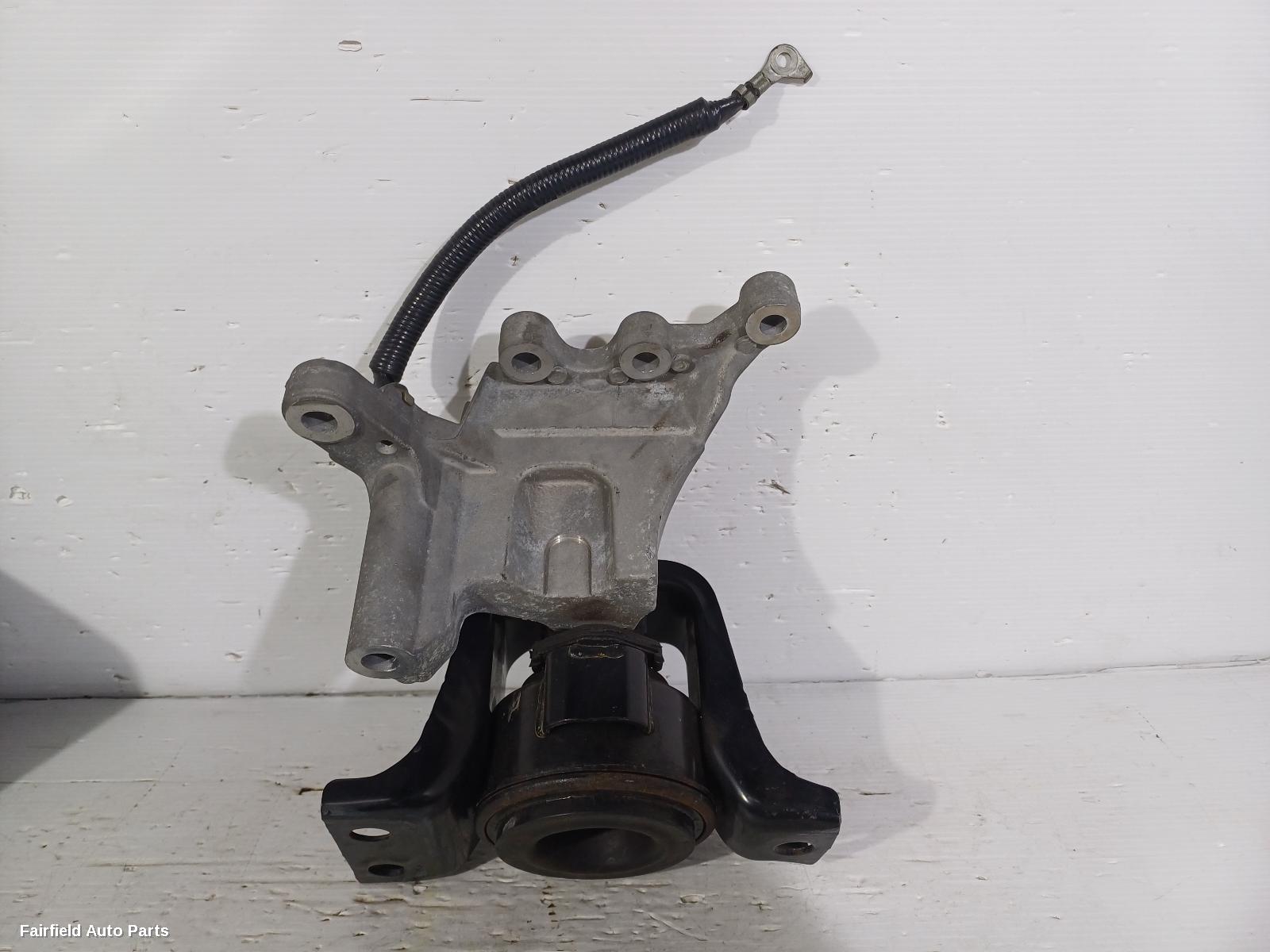 2013-2017 Nissan Pulsar Mount