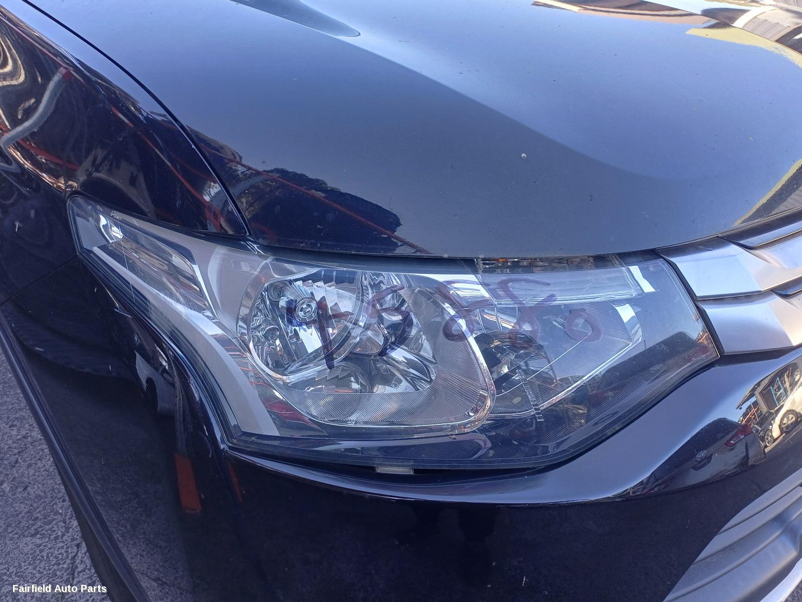 2012-2015 Mitsubishi Outlander Left Rear Door Sliding