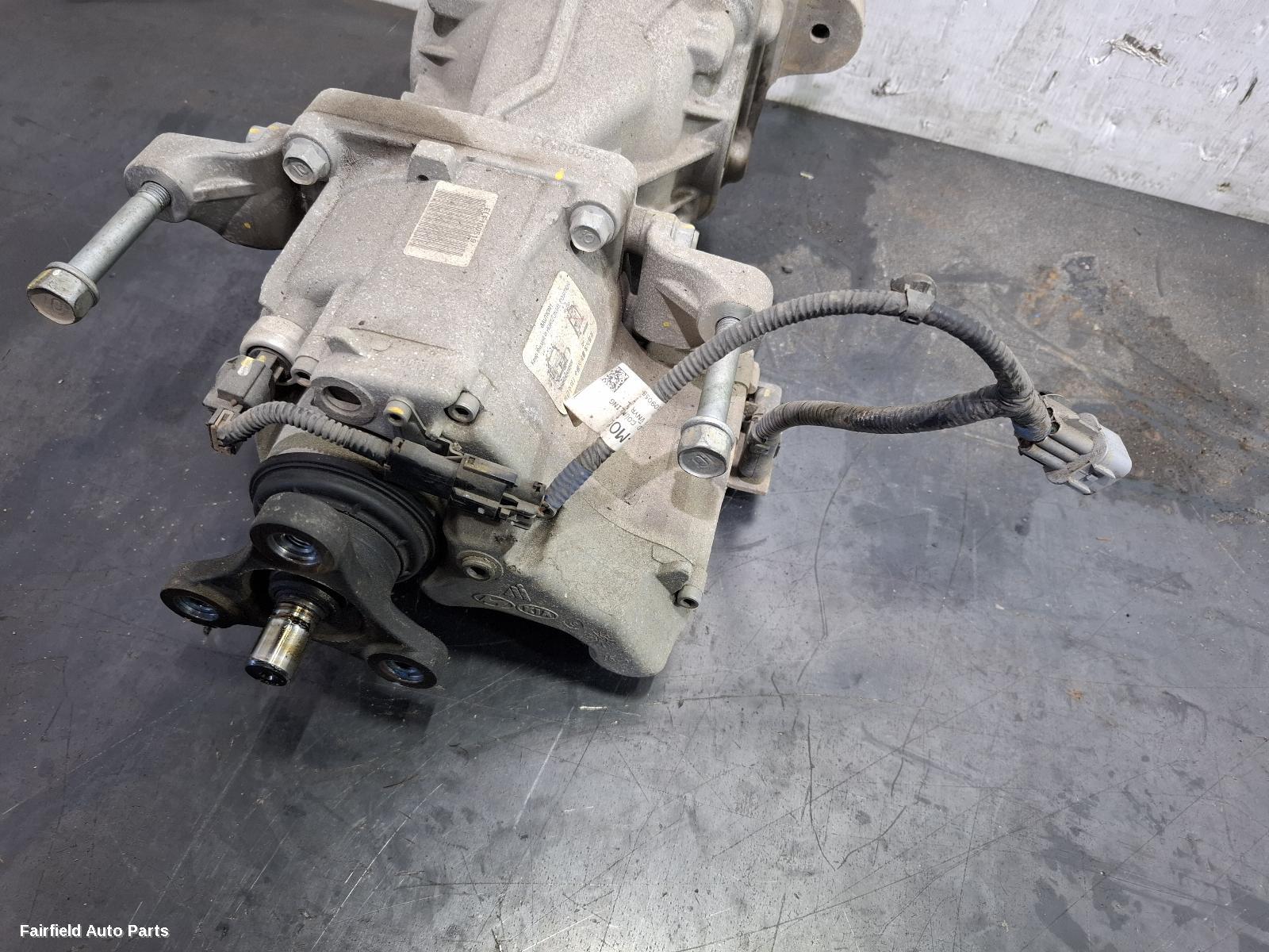 2018-2020 Hyundai Santa Fe Differential Centre