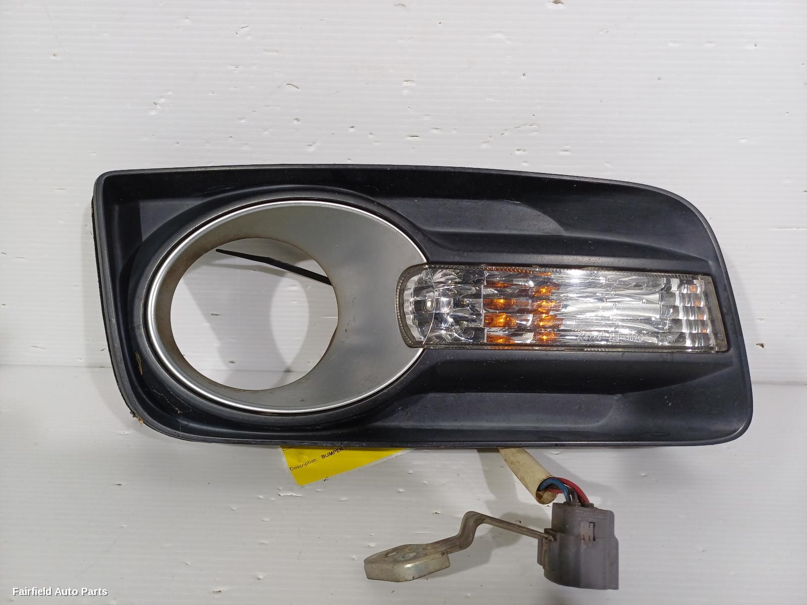 2006-2009 Mazda Cx7 Right Indicator Fog Side