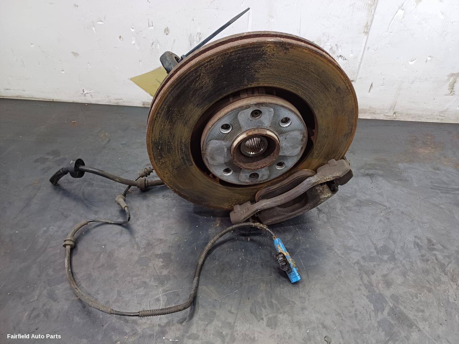 2010-2016 Citroen Ds3 Left Front Hub Assembly