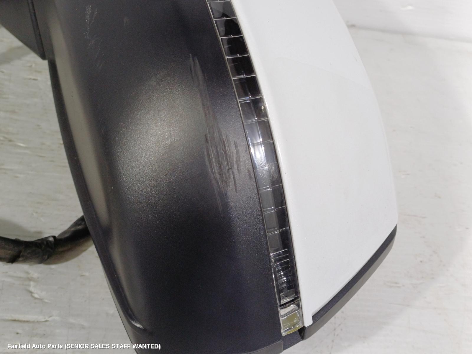 2022 Audi Q5 Left Door Mirror