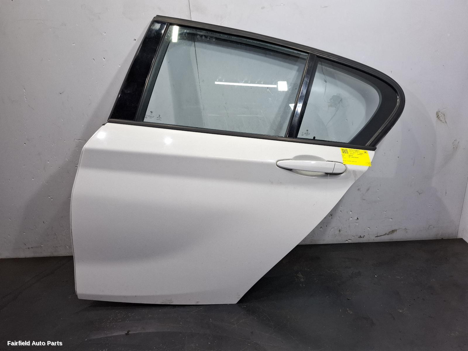 2011-2019 Bmw 1 Series Left Rear Door Sliding