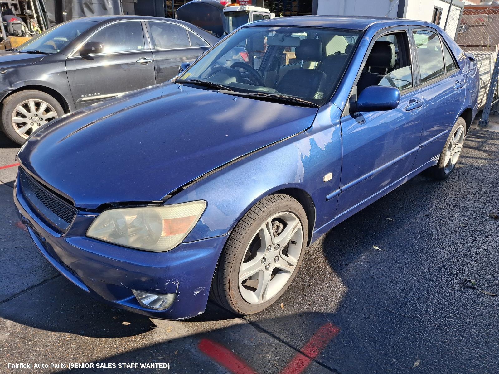 2003 Lexus Is200/is300 Washer Bottle