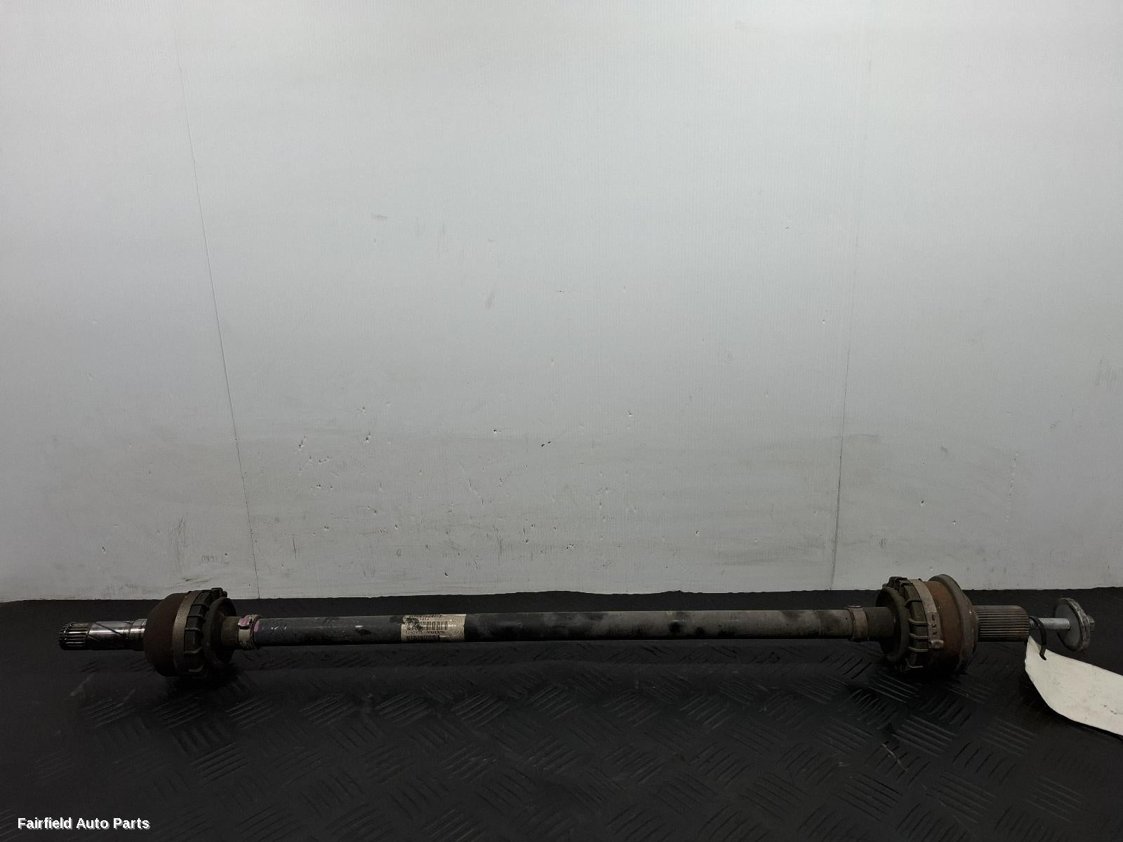 2015-2026 Volvo Xc90 Left Driveshaft
