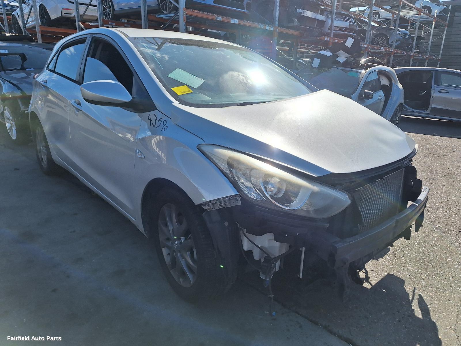 2013 Hyundai I30 Parcel Shelf