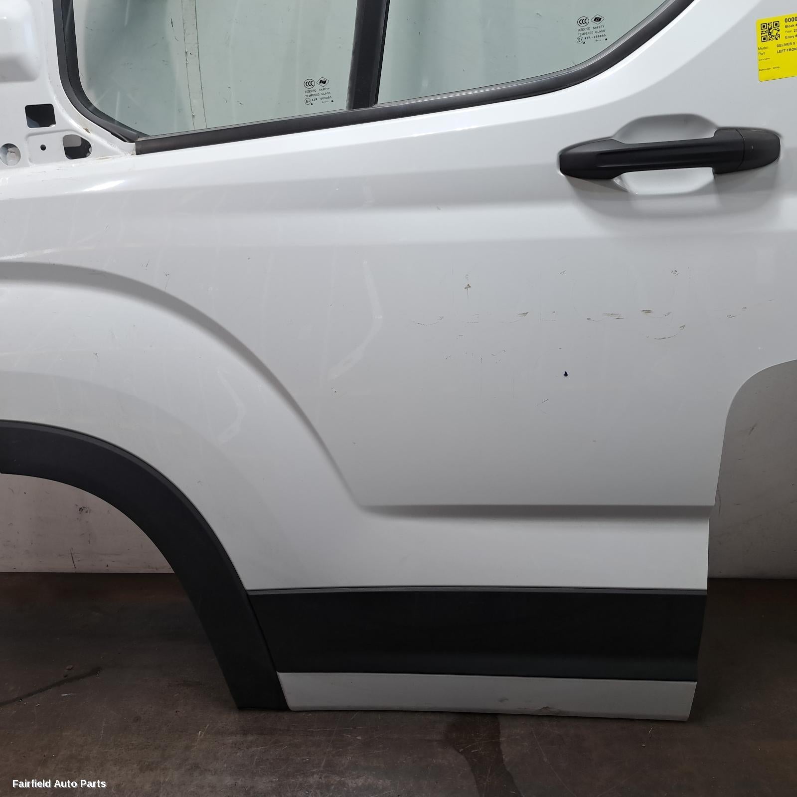 2020-2026 Ldv Deliver 9 Left Front Door