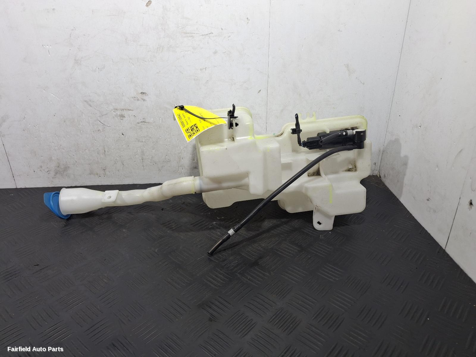 2018-2026 Volvo Xc40 Washer Bottle